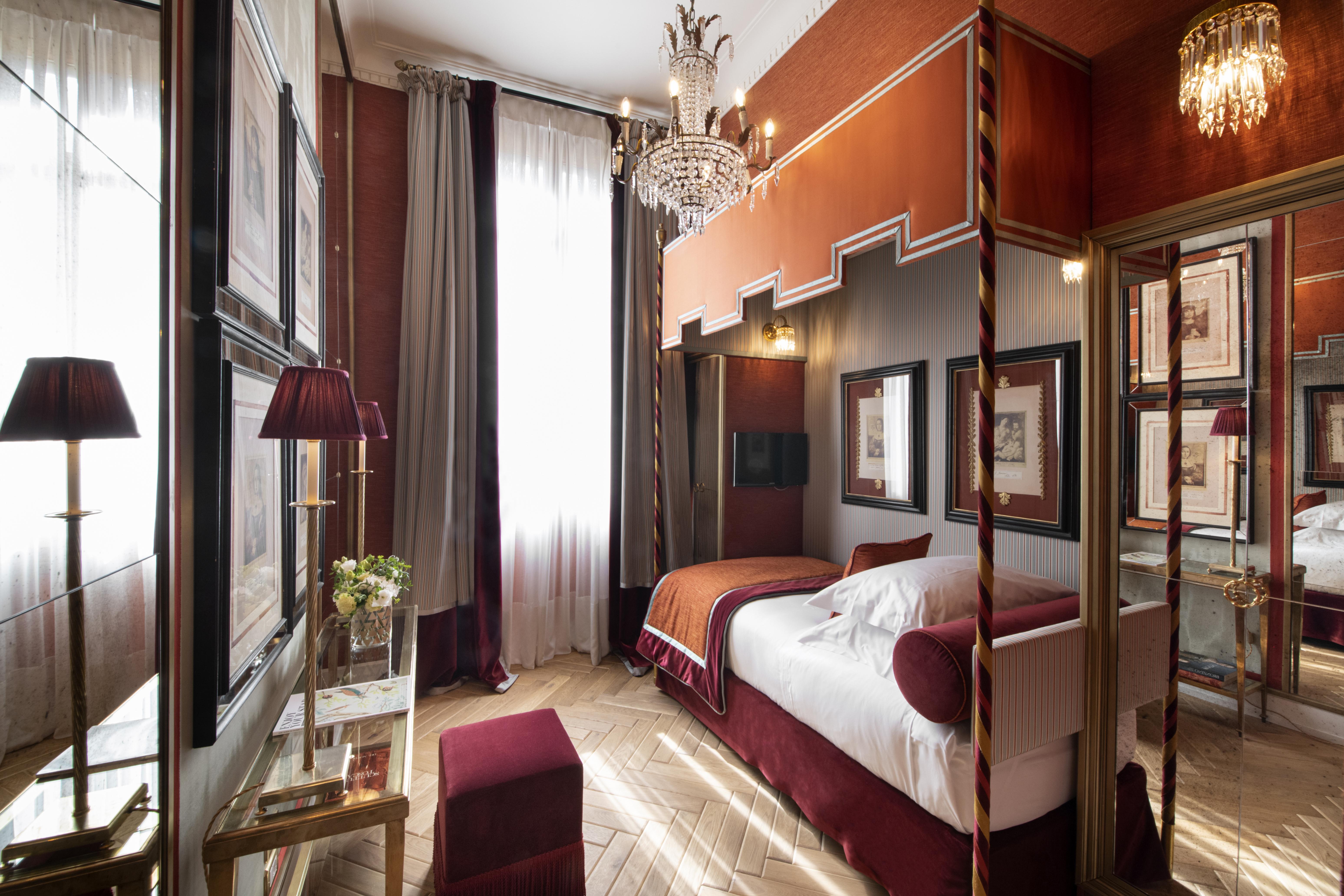 헬베티아&브리스톨 피렌체 - 스타호텔 꼴레지오네 외부 사진 A room at the Hotel de Crillon